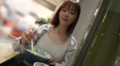 FC2PPV-4480519天然H杯和美颜